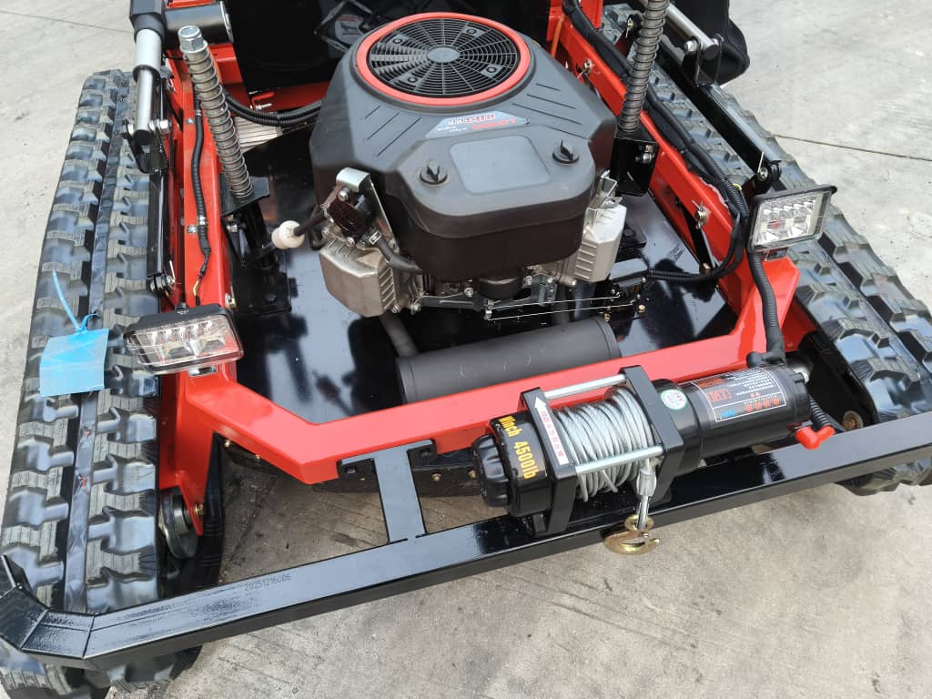 Trinciaerba radiocomandato a lame con raccoglitore